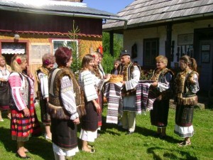 Dor de Bucovina - Prieteni (1)